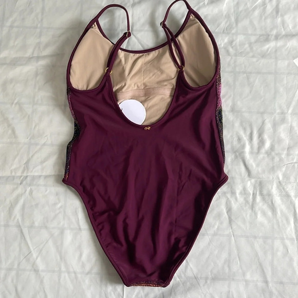 PQ Joy Scoop-Neck One-Piece Swimsuit Size L - Picture 4 of 8